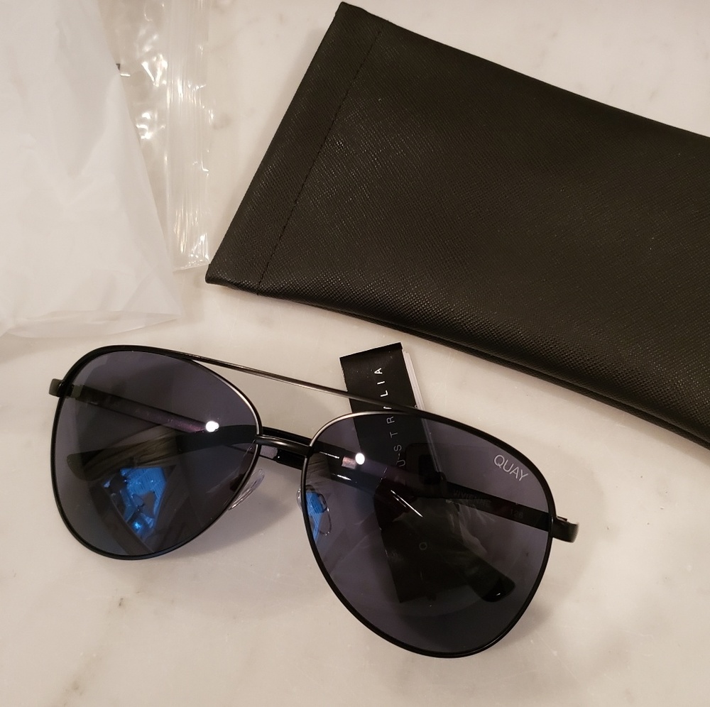 Quay Vivienne Aviator Sunglasses